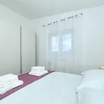 Simaruna