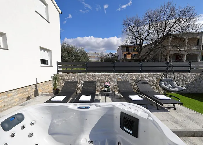 Simaruna * Maslenica